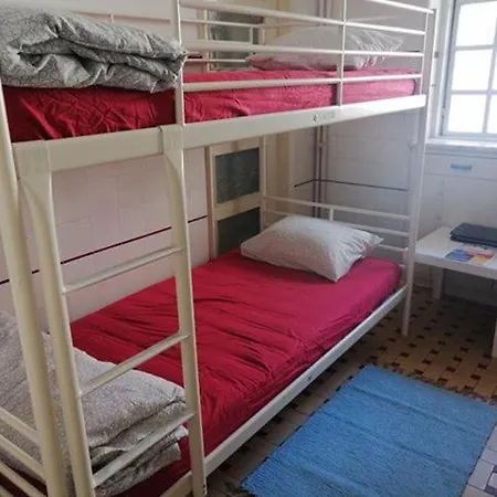 Sasimi Hostel *