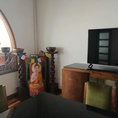 Sasimi Hostel *